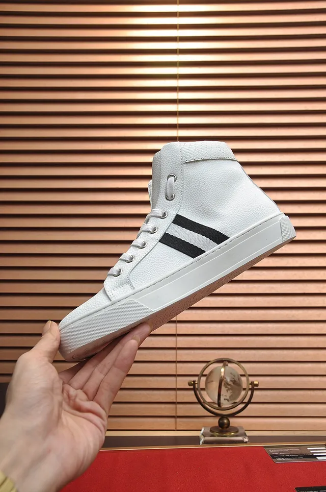Philipp Plein baskets montantes blanches noires cuir lifestyle sneakers 2