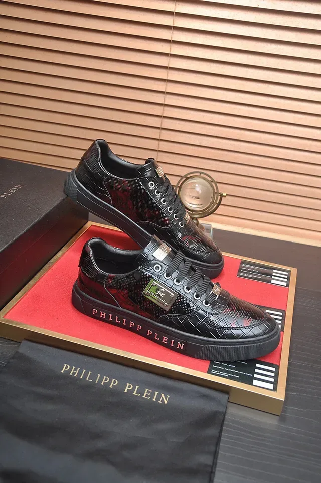 Philipp Plein Tiger Chaussures Lifestyle en cuir patenté noir doré brillant motif brodé 4