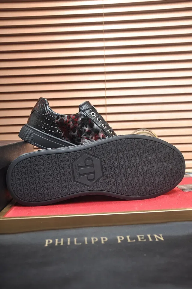 Philipp Plein Tiger Chaussures Lifestyle en cuir patenté noir doré brillant motif brodé 5