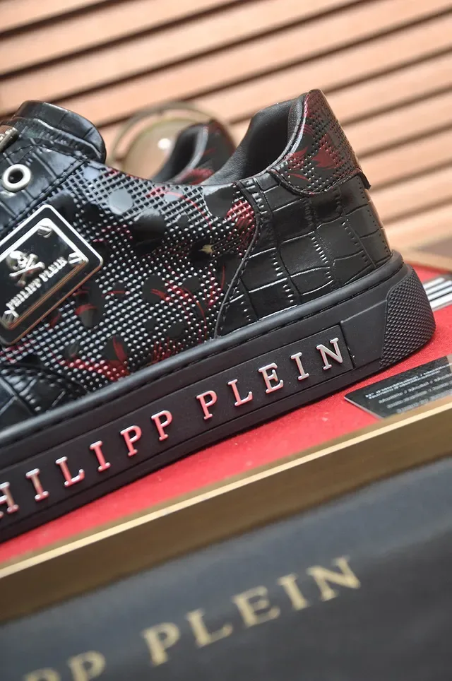Philipp Plein Tiger Chaussures Lifestyle en cuir patenté noir doré brillant motif brodé 7