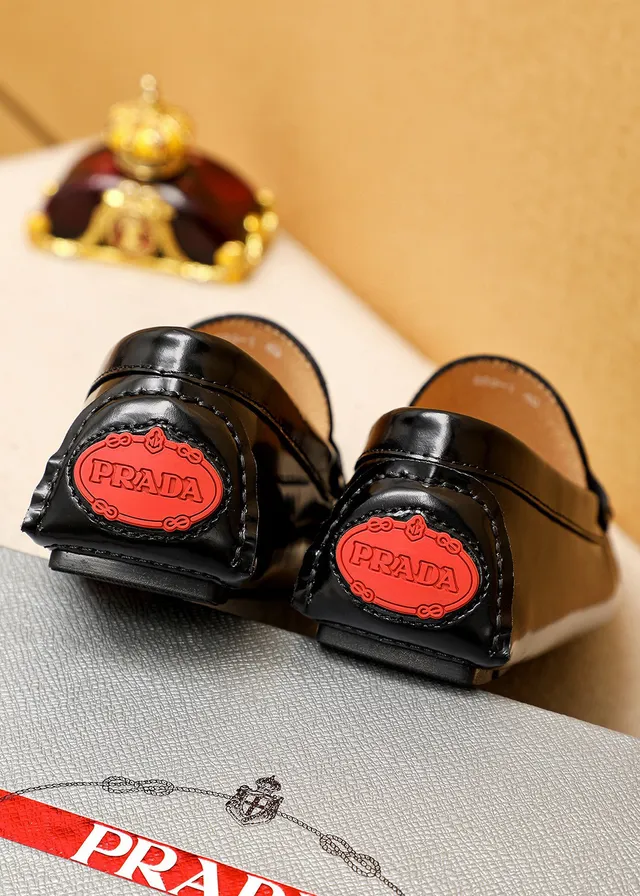 Prada أسود بيج لامع جلد موك-تي خياطة لوفر 3