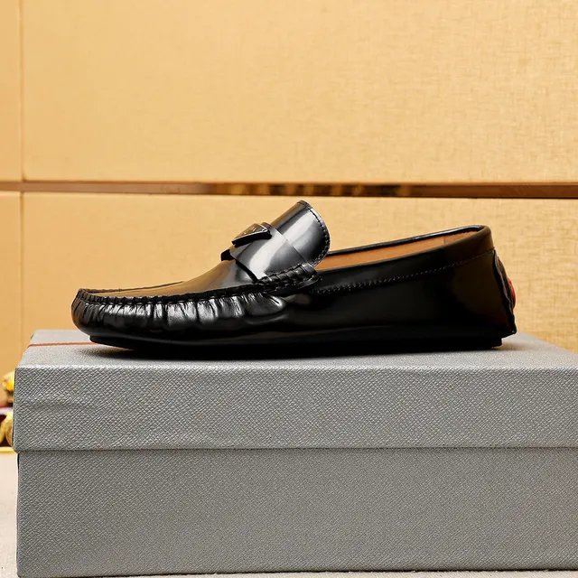 Prada أسود بيج لامع جلد موك-تي خياطة لوفر 5