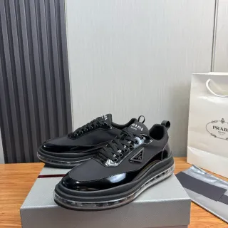 Prada Cloudbust أحذية lifestyle سوداء لامعة من الجلد اللامع والنيلون