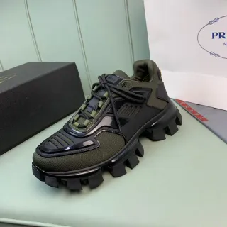 Prada Cloudbust حذاء رياضي أخضر زيتوني وأسود