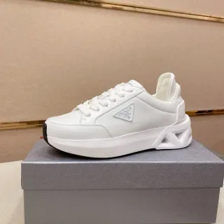 Prada Cloudbust حذاء رياضي أبيض جلدي منصة سميك