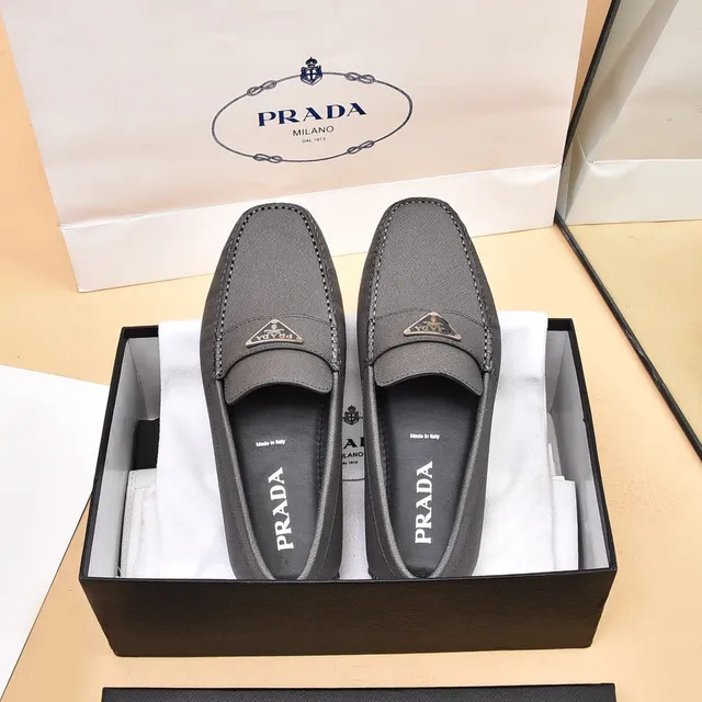 Prada Gray Black Saffiano-Textured Leather Metal Triangle Logo Plaque Loafer 9