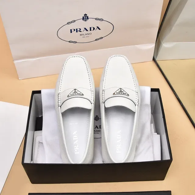 Prada Loafer White Black Leather Moc-Toe Stitching Loafer 9