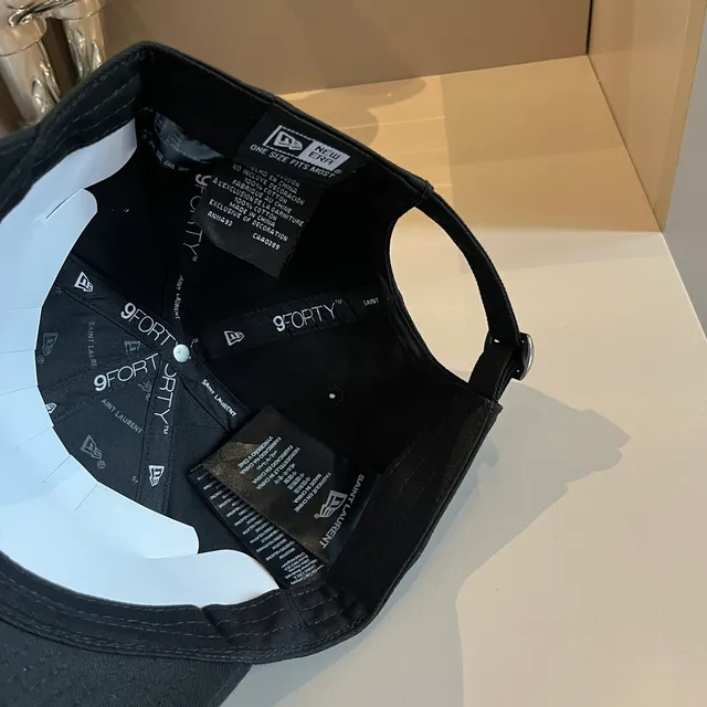 Saint Laurent x New Era 9FORTY Casquette de baseball noire brodée monogramme 5