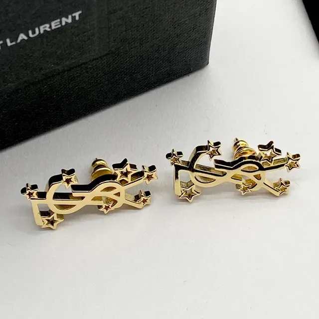 Saint Laurent YSL Stars Boucles d'oreilles à tige étoilées dorées 4