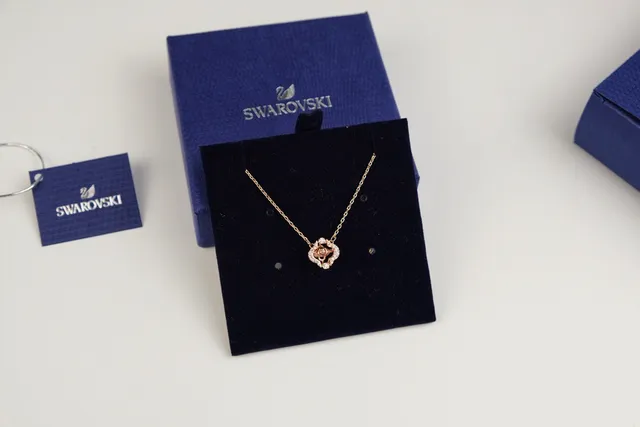 Swarovski Pink Gold Chain Crystal Centerpiece Necklace 4