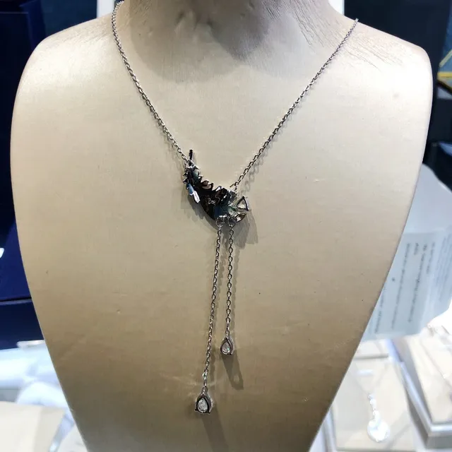 Swarovski Silver Transparent Feather-Shaped Pendant Pavé-Crystal Setting Necklace 5