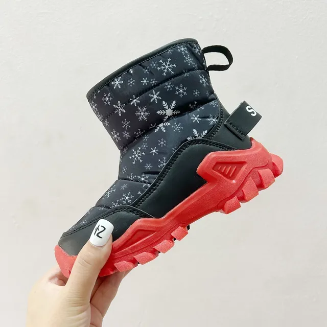 The North Face Black Red Quilted Insulated Upper Snowflake Print Snow Boots 9