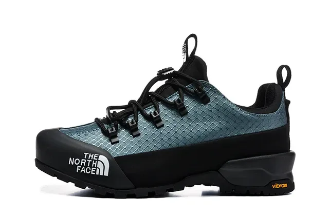 The North Face Bottes de randonnée à coupe basse blanches et noires avec upper en grille maillée sneakers 3
