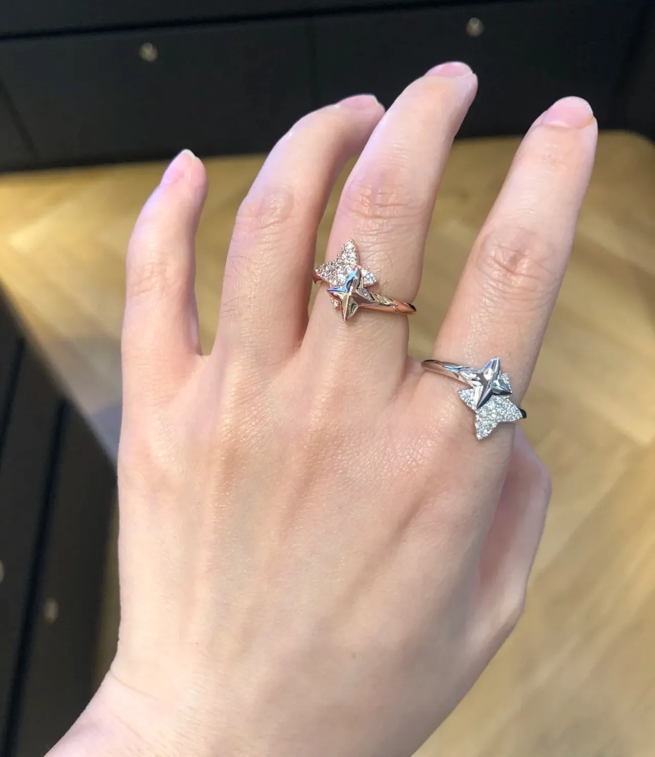Tiffany & Co. خاتم ذهب أزرق شكل نجم كلستر باڤيه 2