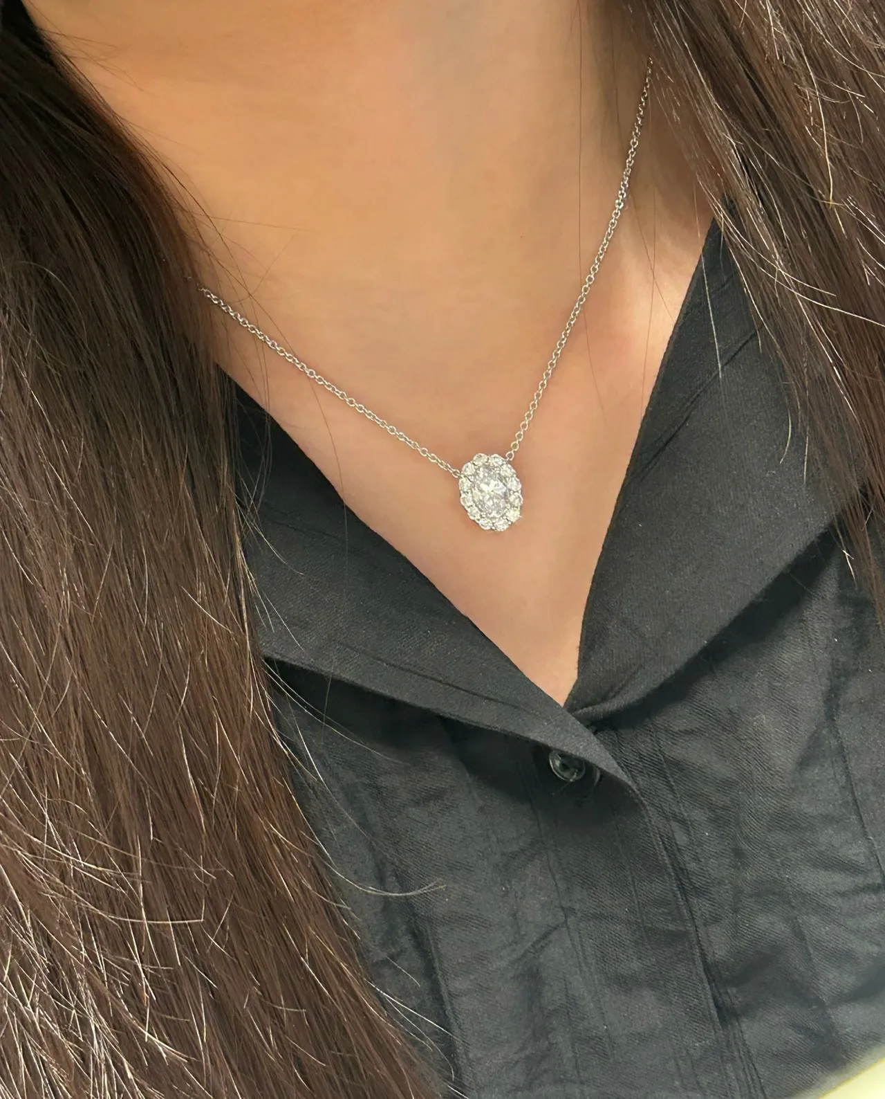 Tiffany & Co. Prata Preto Oval Halo Pendant Pavé-Set Diamantes Colar 9