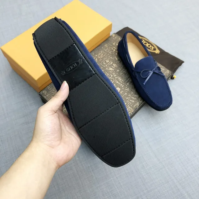 Tod's Double T Bow Loafer Mocassins de Camurça Marinho 5