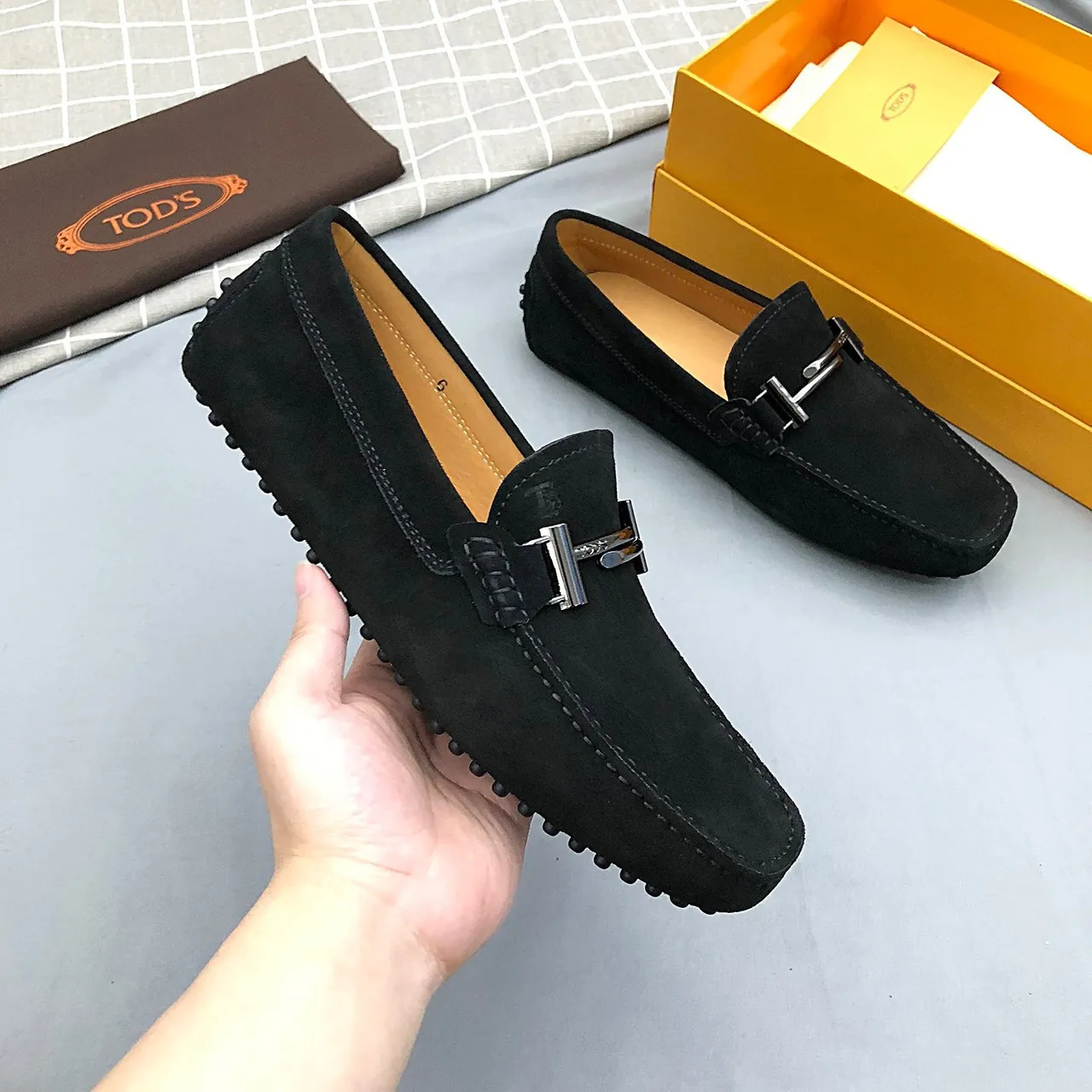 Tod's Double T Loafer Mocassins en Daim Noir pour Hommes 8