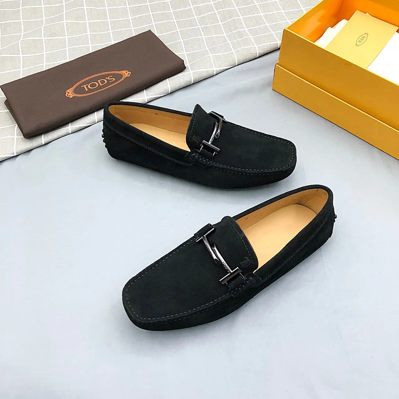Tod's Double T Loafer Mocassins en Daim Noir pour Hommes 9