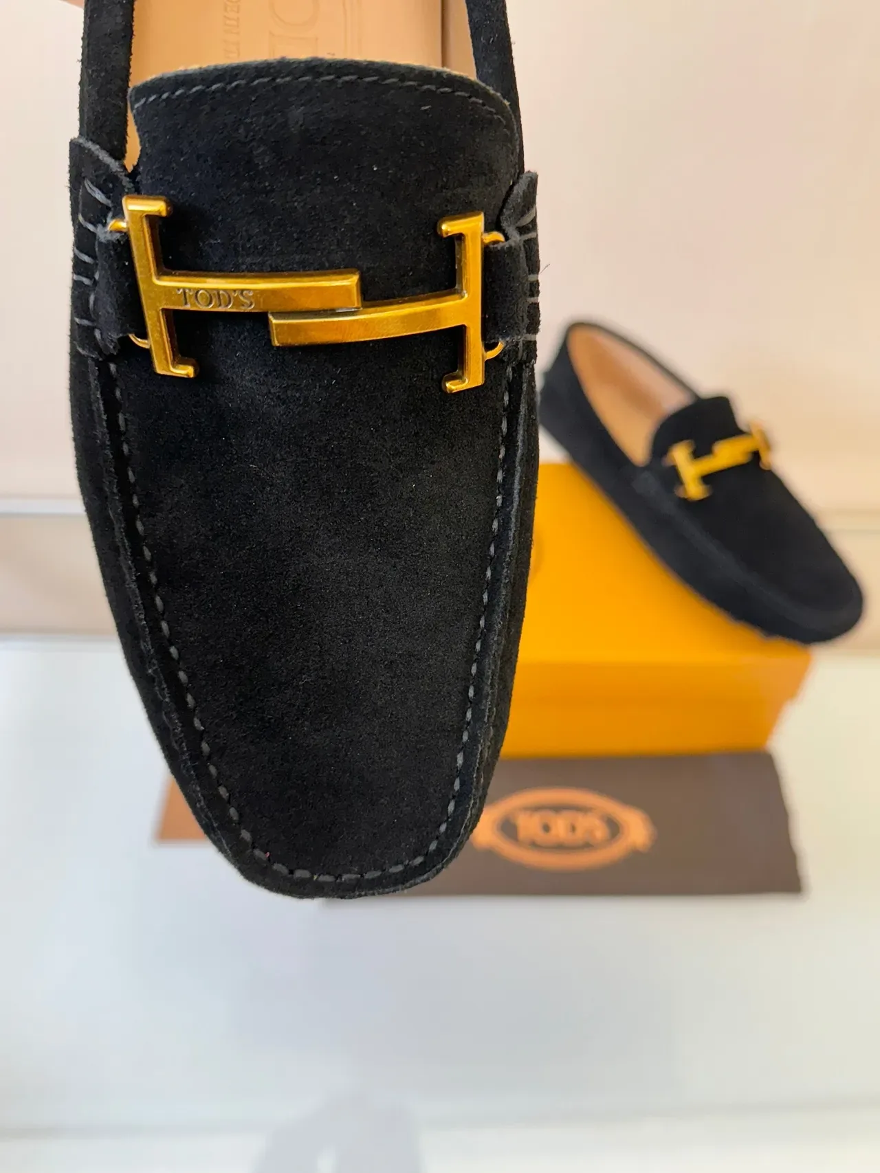 Tod's Gommino Mocassins Daim Noir avec Bit Doré 3