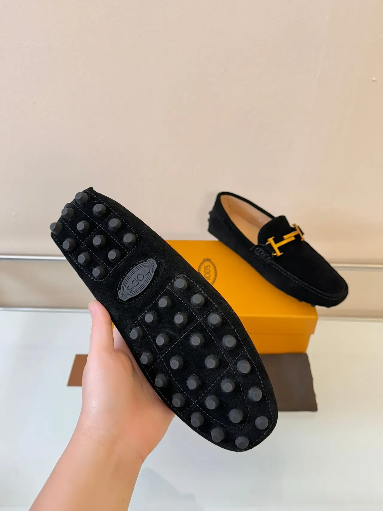 Tod's Gommino Mocassins Daim Noir avec Bit Doré 5