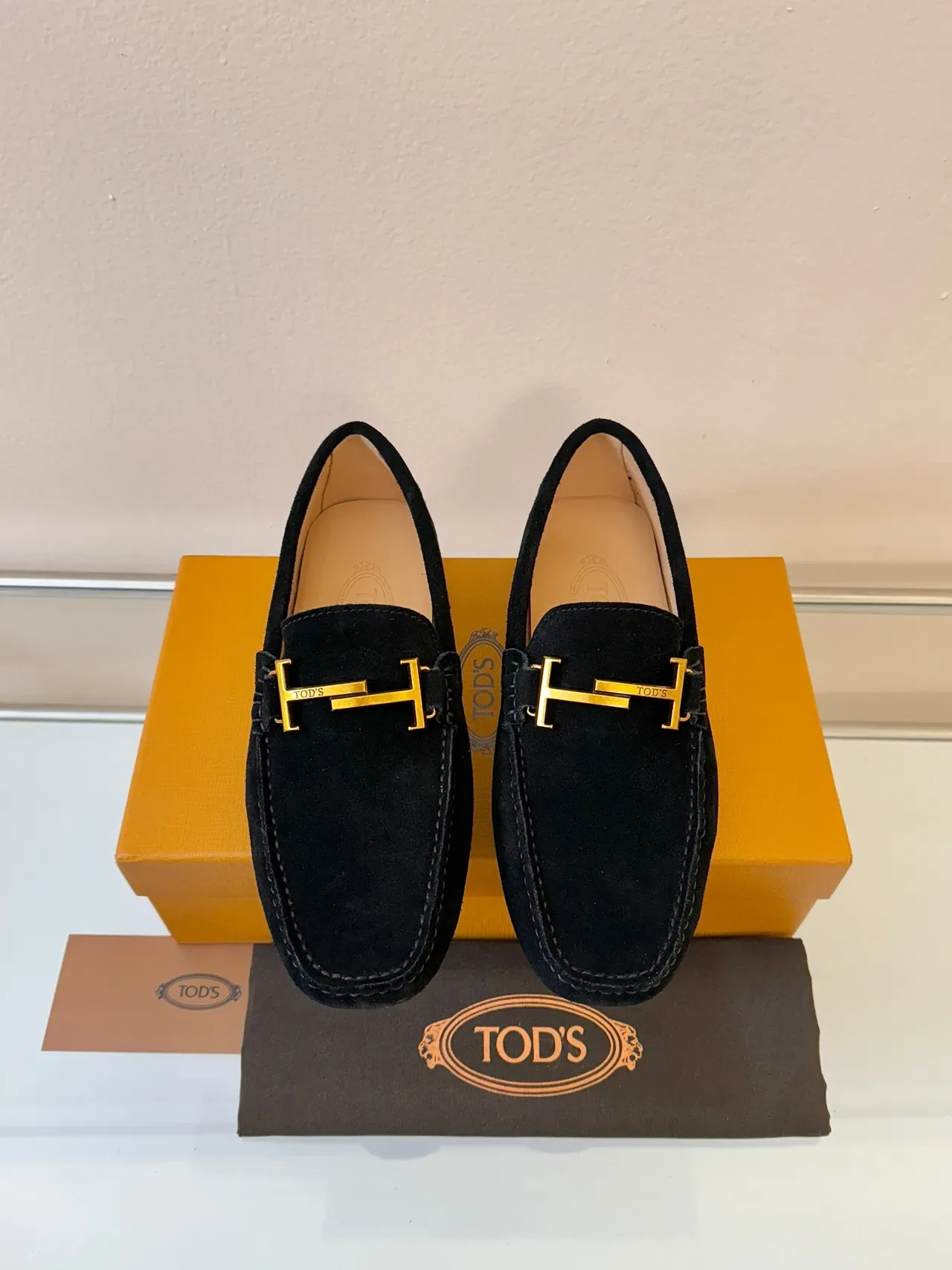 Tod's Gommino Mocassins Daim Noir avec Bit Doré 6