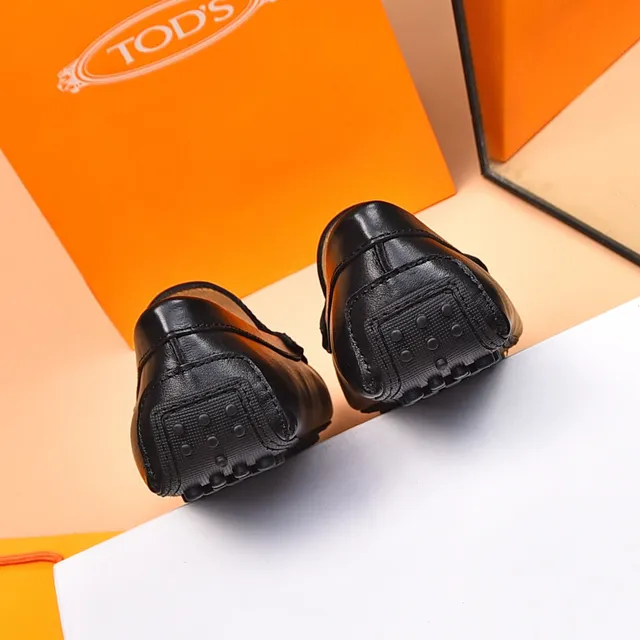 Tod's Horsebit Loafer Mocassim preto dourado de couro com fivela 9