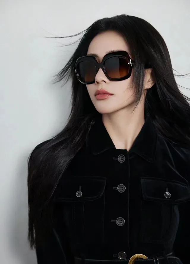 Tom Ford Luna 超大几何黑色醋酸酯镜面渐变太阳镜 3