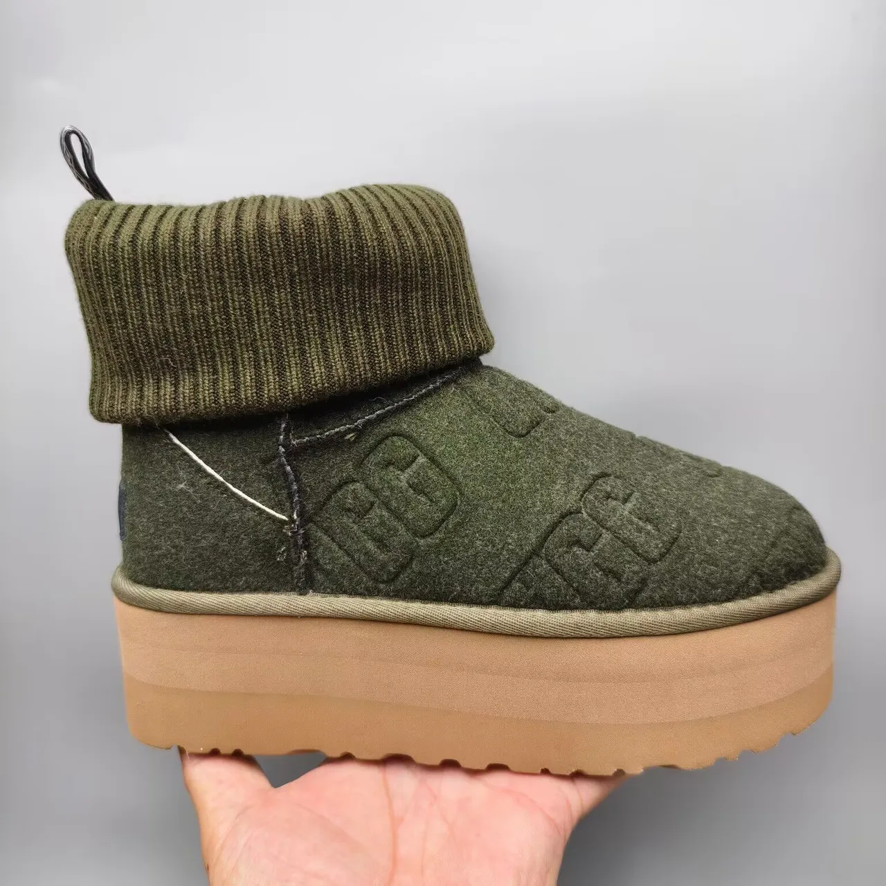 UGG Vert Armée Beige Semelle Plateforme Ourlet Tricoté Côtelé Bottes de Neige 3