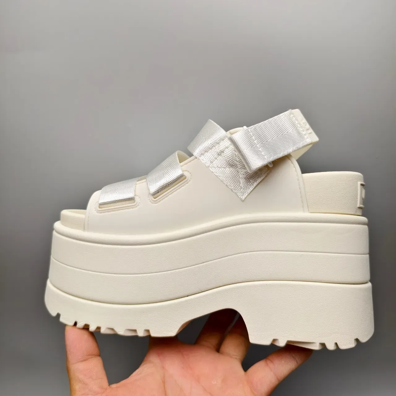 UGG Beige Silver Chunky Platform Multi-Strap Casual Sandals 7
