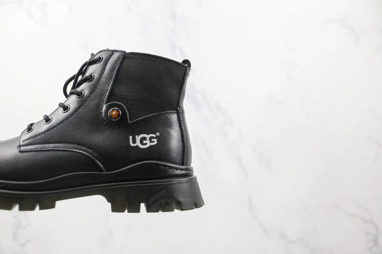 UGG Botas de tornozelo pretas com cadarços e gueta lateral elástica 7