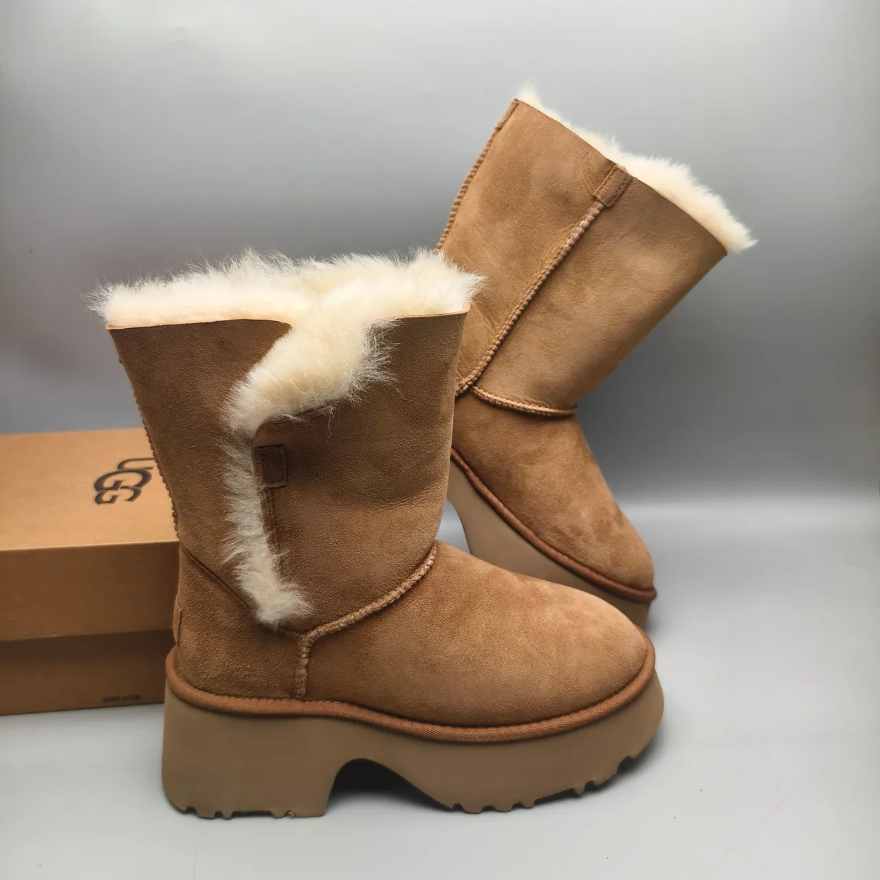 UGG Brown Beige Suede Upper Shearling-Lined Snow Boots 6