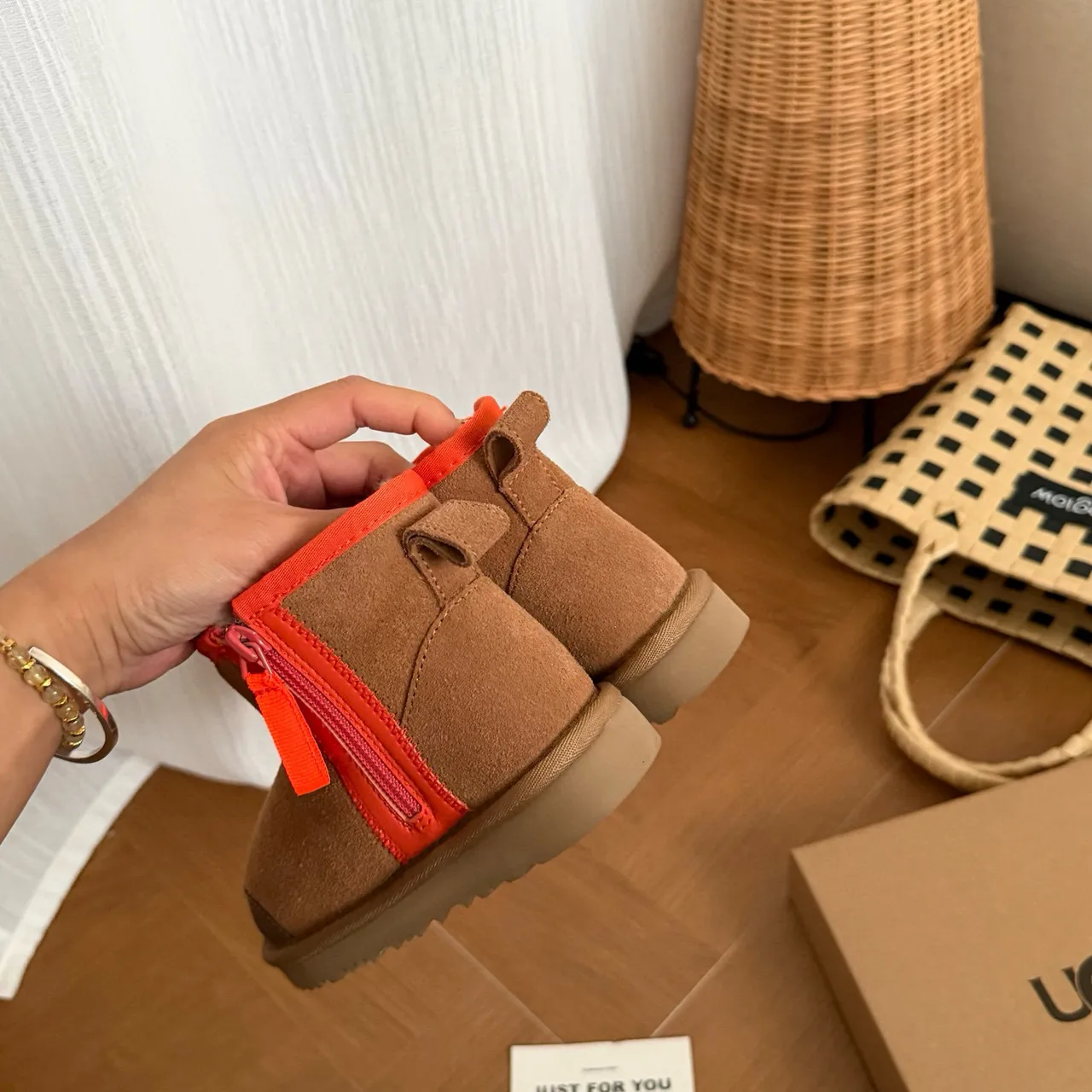 UGG Brown Orange Suede Upper Shearling-Lined Snow Boots 10