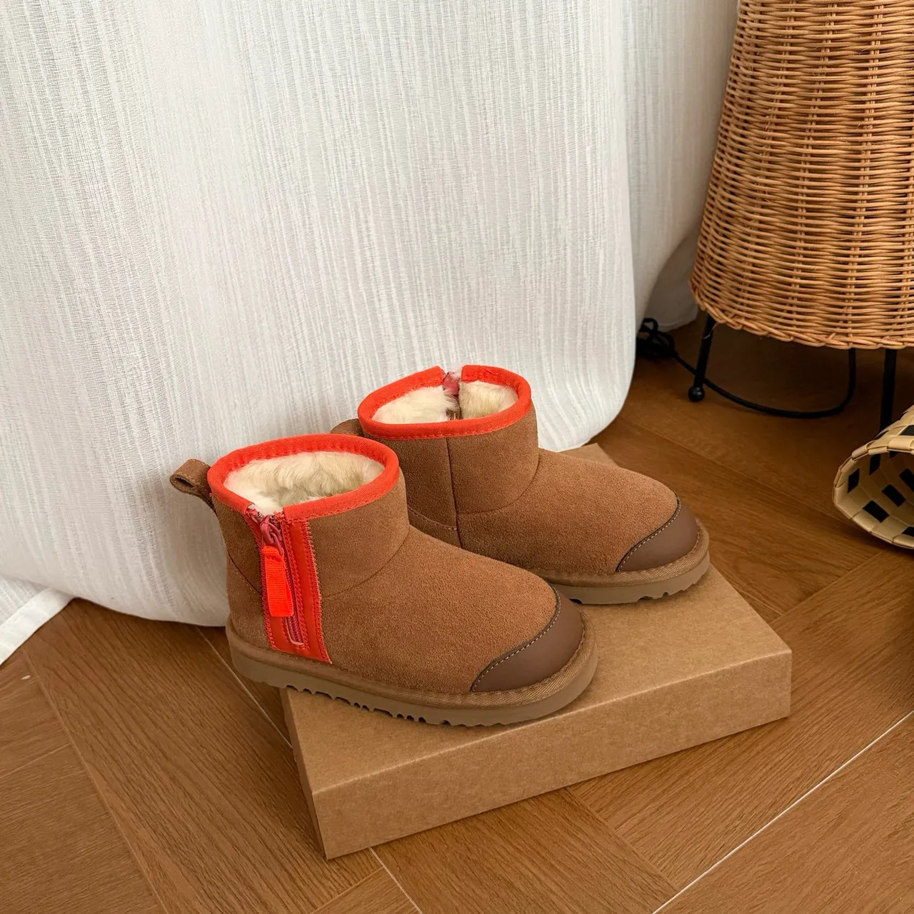 UGG Brown Orange Suede Upper Shearling-Lined Snow Boots 11