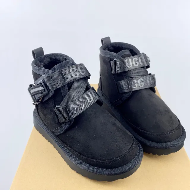 UGG Botas de Neve de Camurça Marrom com Dupla Fivela e Tirante 6