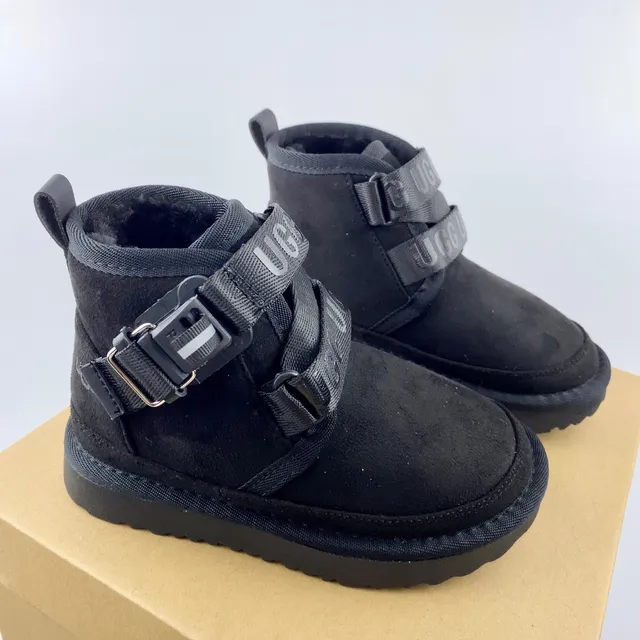 UGG Botas de Neve de Camurça Marrom com Dupla Fivela e Tirante 8