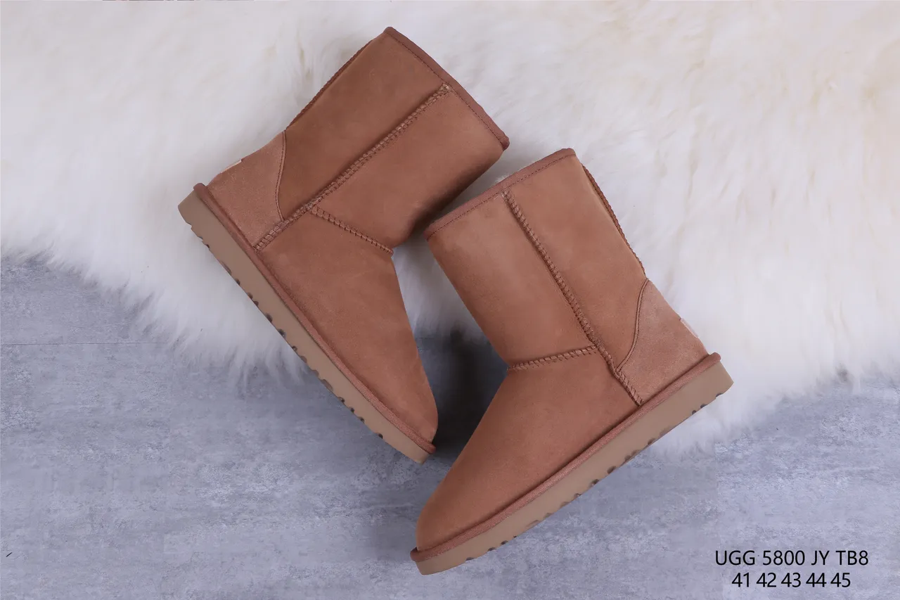 UGG Classic Short Chestnut Suede Shearling-Lined Snow Boots 7