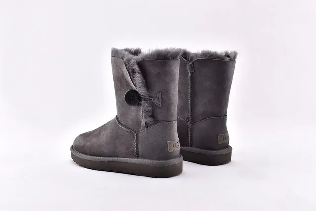 UGG ধূসর সুয়েড শিয়ারলিং-লাইন্ড কাফ স্নো বুট 14