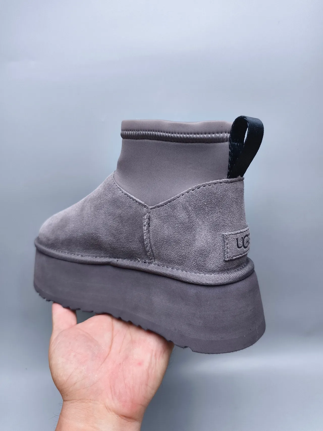 UGG Gray White Platform Sole Suede Upper Snow Boots 4
