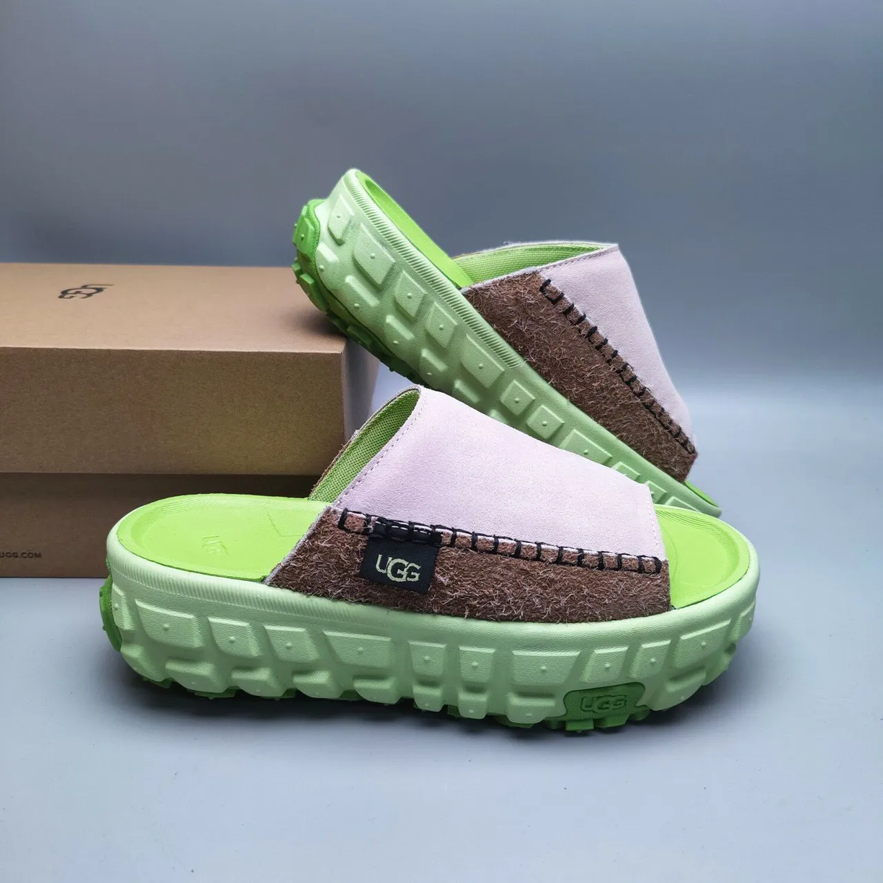 UGG Green Beige Chunky Molded Sole Shearling-Trimmed Strap Slippers 3