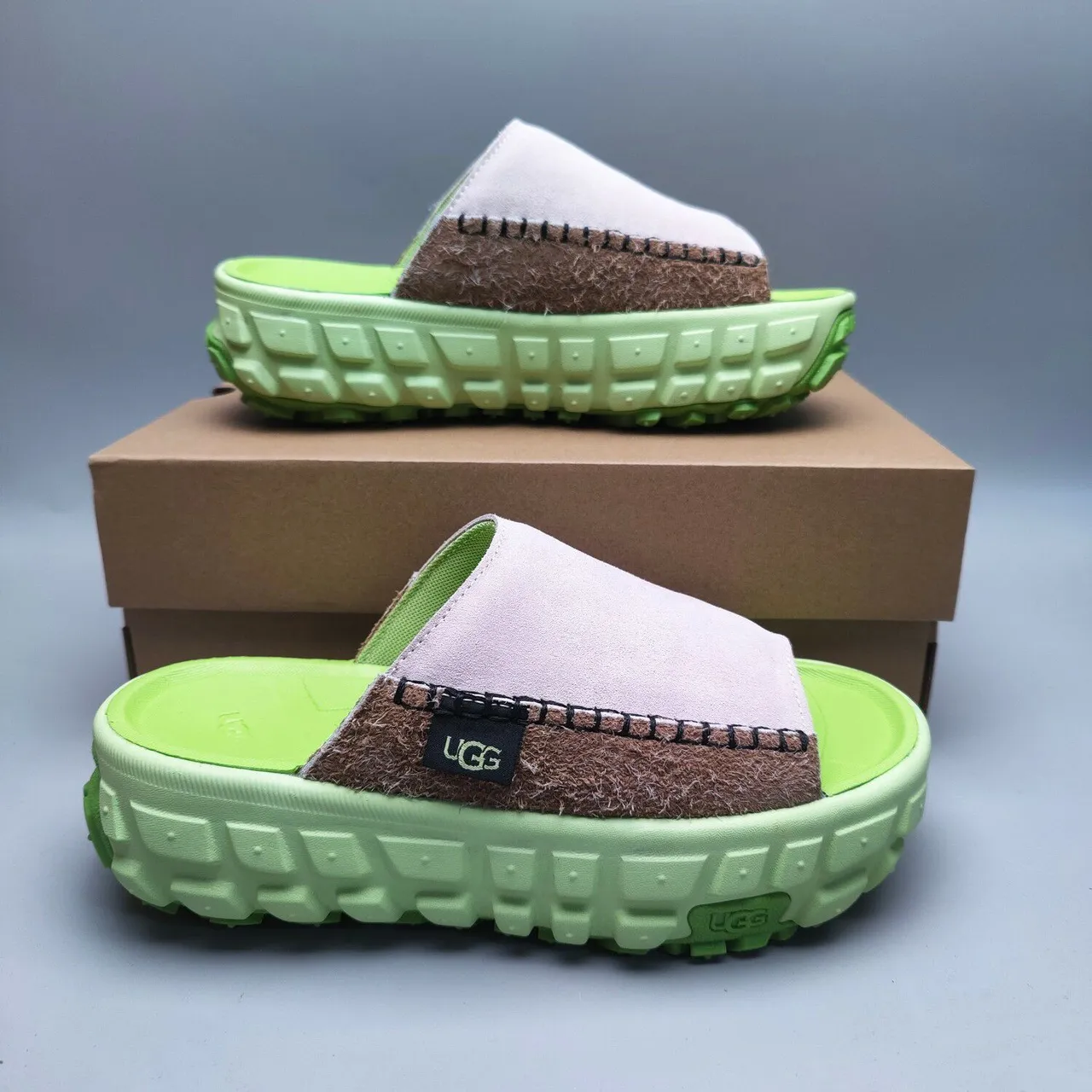 UGG Green Beige Chunky Molded Sole Shearling-Trimmed Strap Slippers 4