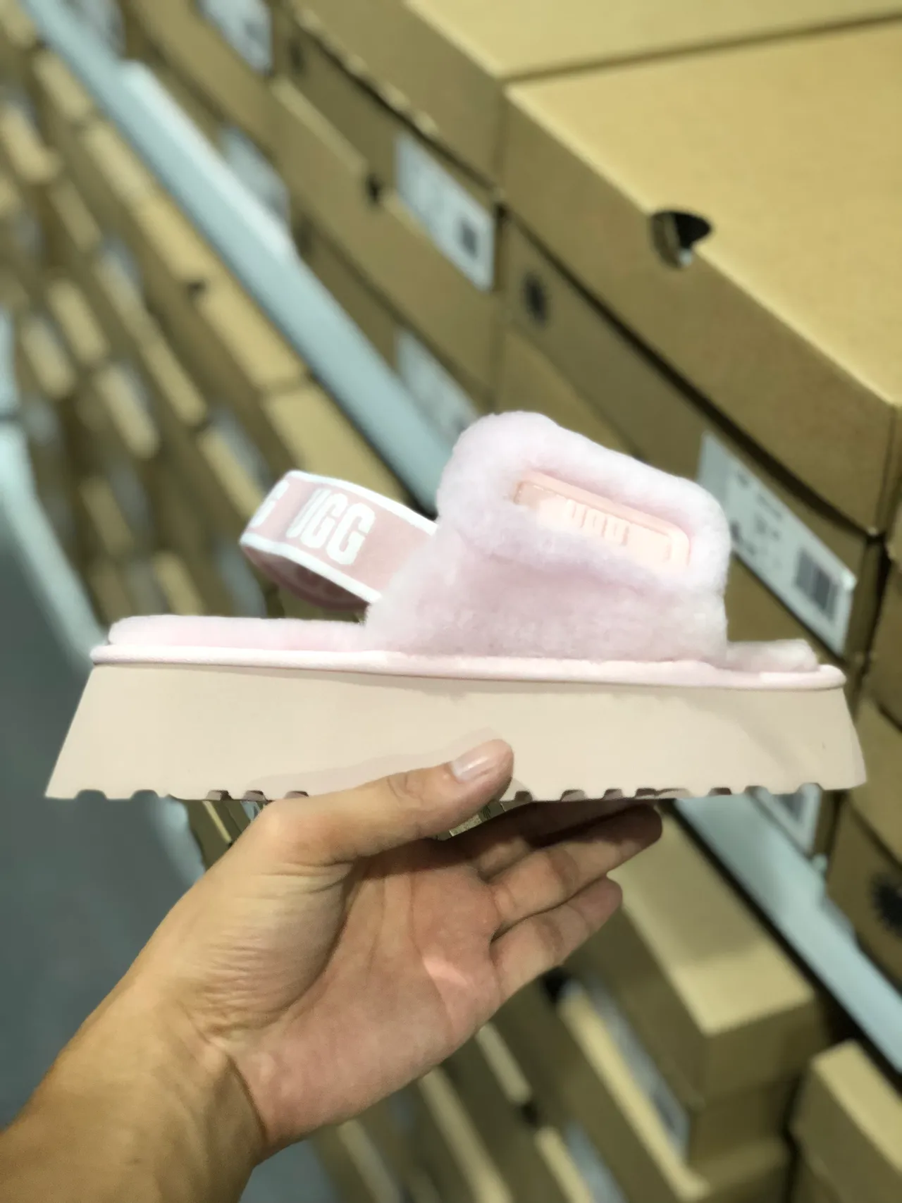 UGG Pink Beige Fluffy Shearling Upper Thick Platform Sole Slippers 7