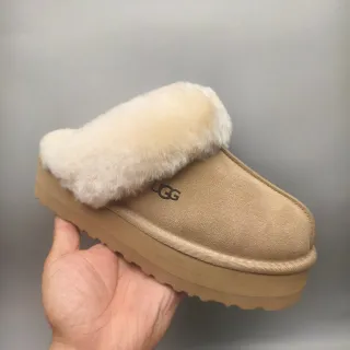 UGG Tasman بيج شبشب منصة مبطن بشرائط الشيرلينج