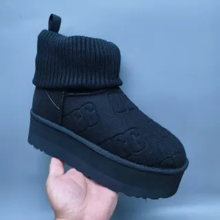 UGG Tasman Black Platform Sole Ribbed Knit Cuff Snow Boots