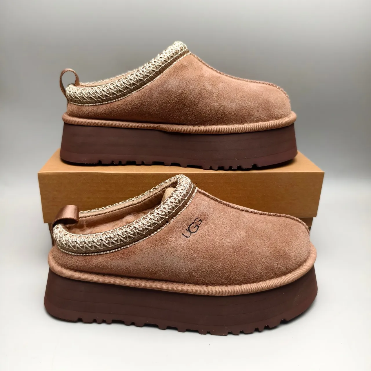 UGG Tasman Brown Beige Platform Sole Woven Knit Trim أحذية كاجوال 5