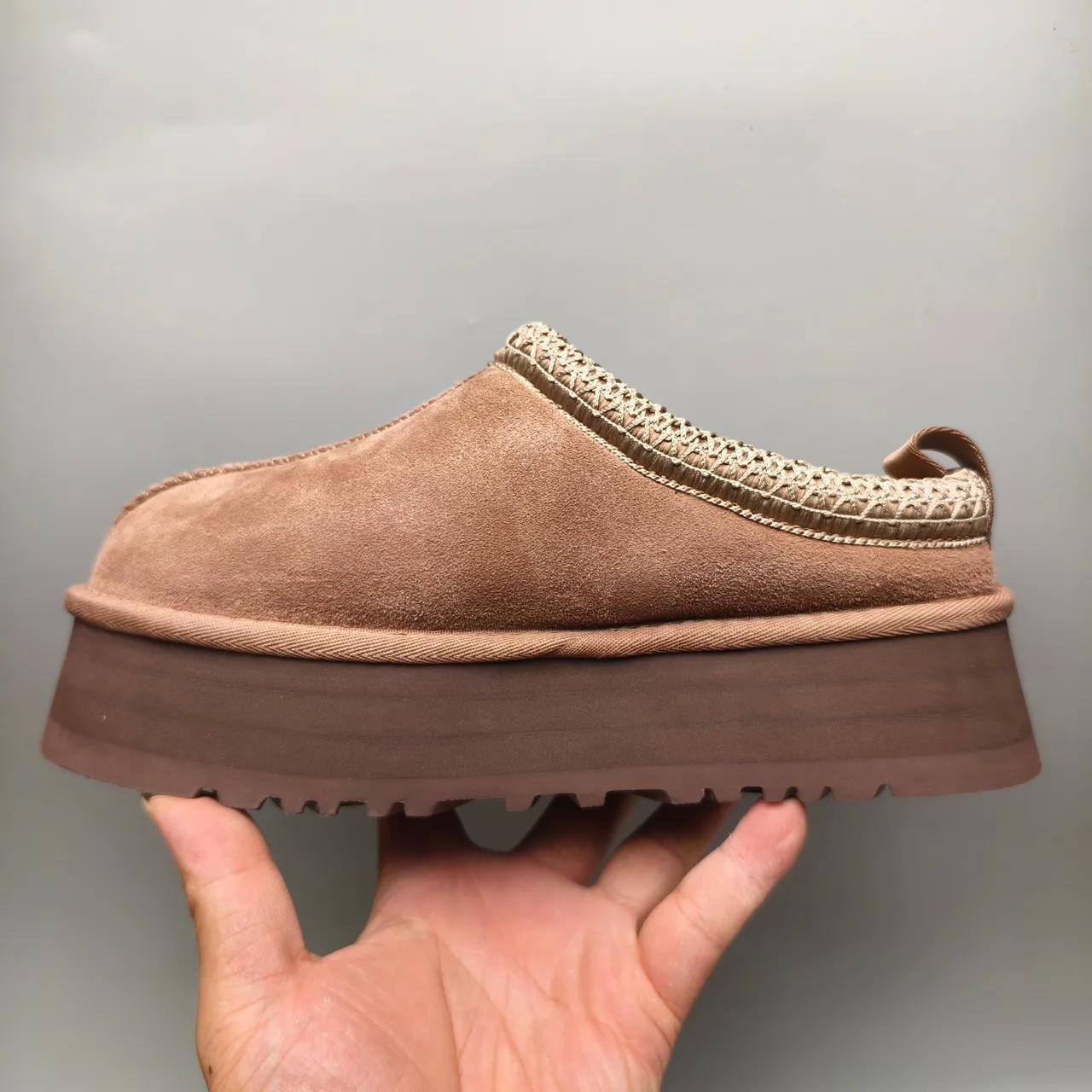 UGG Tasman Brown Beige Platform Sole Woven Knit Trim أحذية كاجوال 7