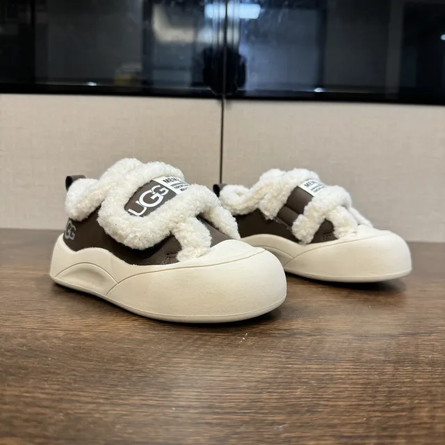 UGG Tasman Maroon and Black Shearling-Lined Chunky Sneakers 7