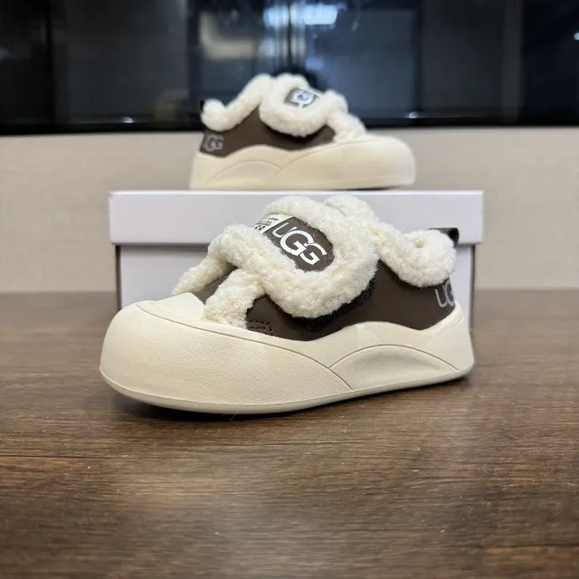 UGG Tasman Maroon and Black Shearling-Lined Chunky Sneakers 13