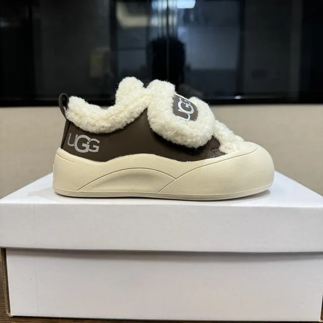 UGG Tasman Maroon and Black Shearling-Lined Chunky Sneakers 15