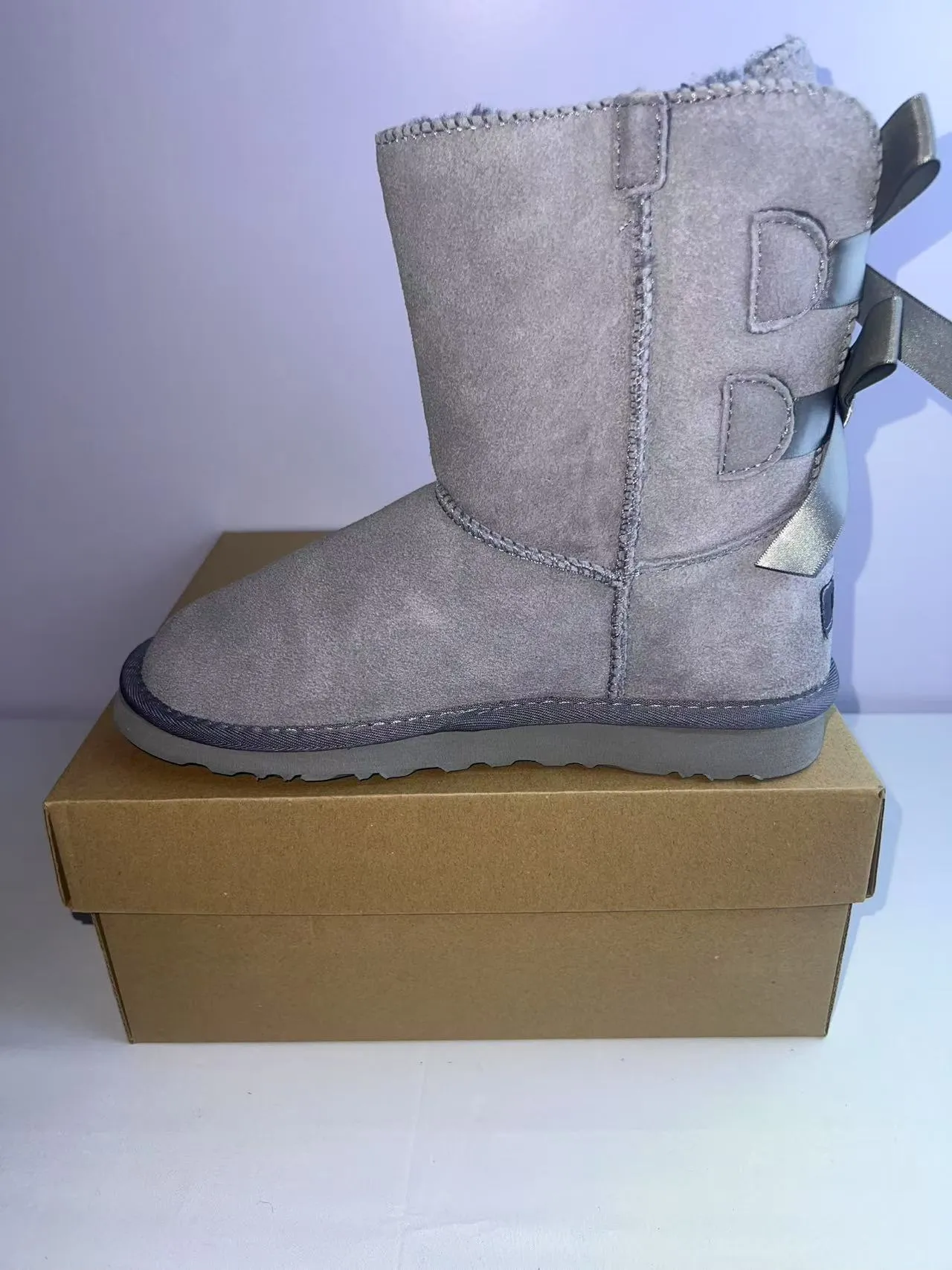 UGG Tasman 银灰麂皮雪靴 3