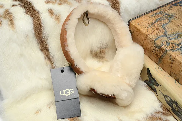 UGG White Multicolor Round Shearling-Trimmed Handbag 11